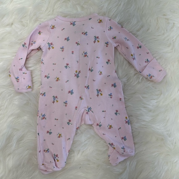5/$30 Carter’s Newborn Zip Footies Baby Girl - Picture 5 of 7